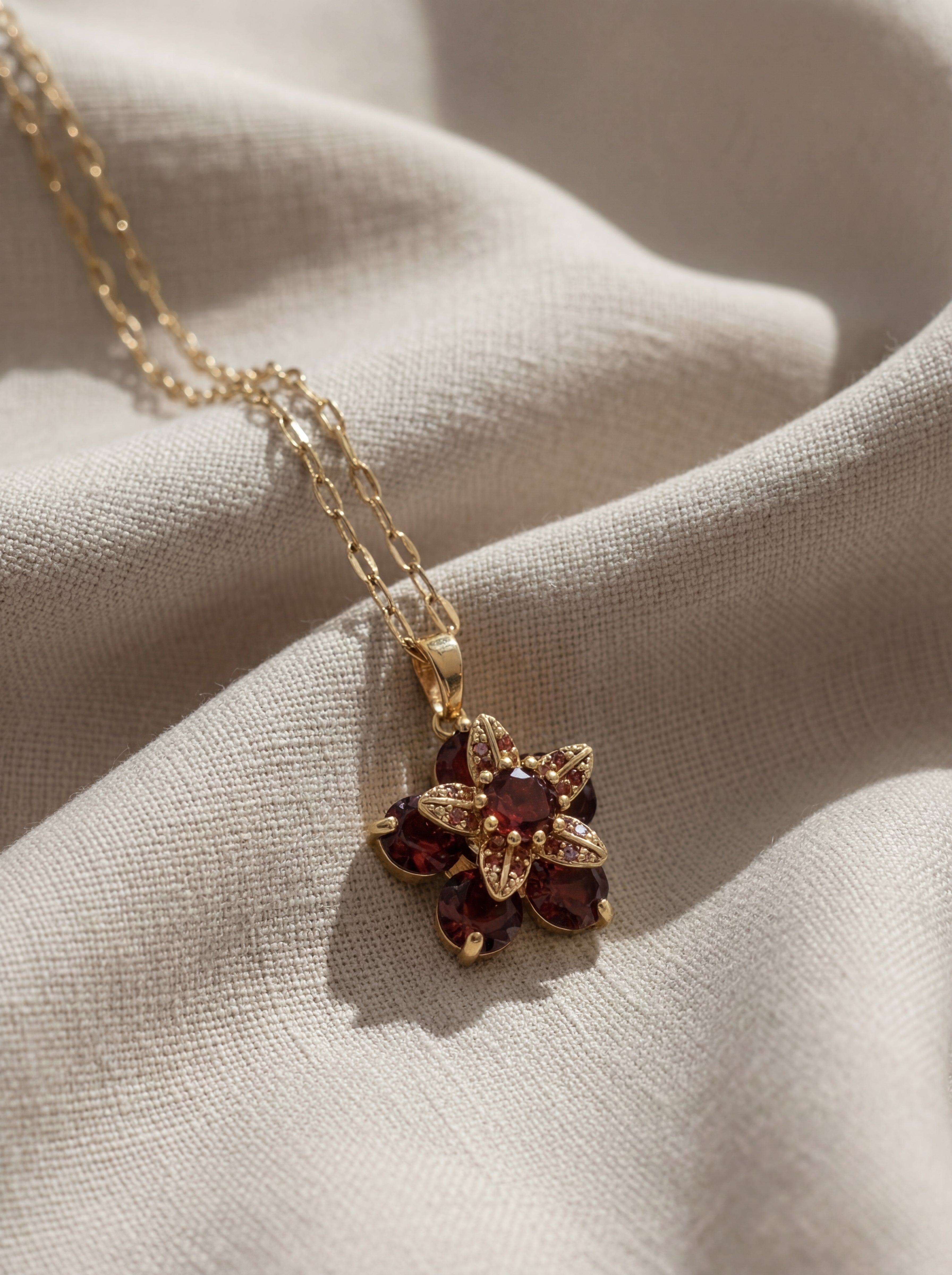 18K Gold Plated Ruby Flower Necklace - Zircon Simple Style