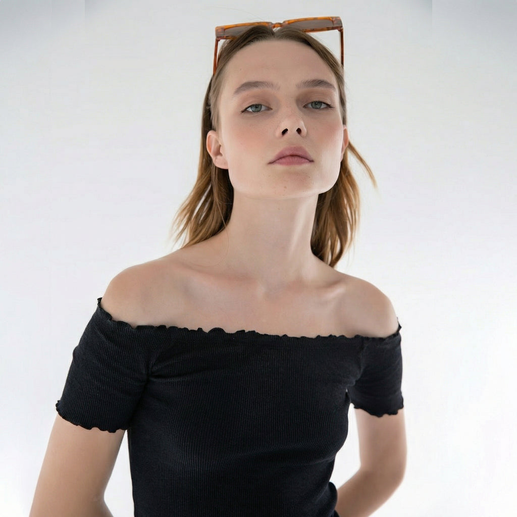 Sort Strikket Carmen-krage Off-Shoulder Crop Bluse