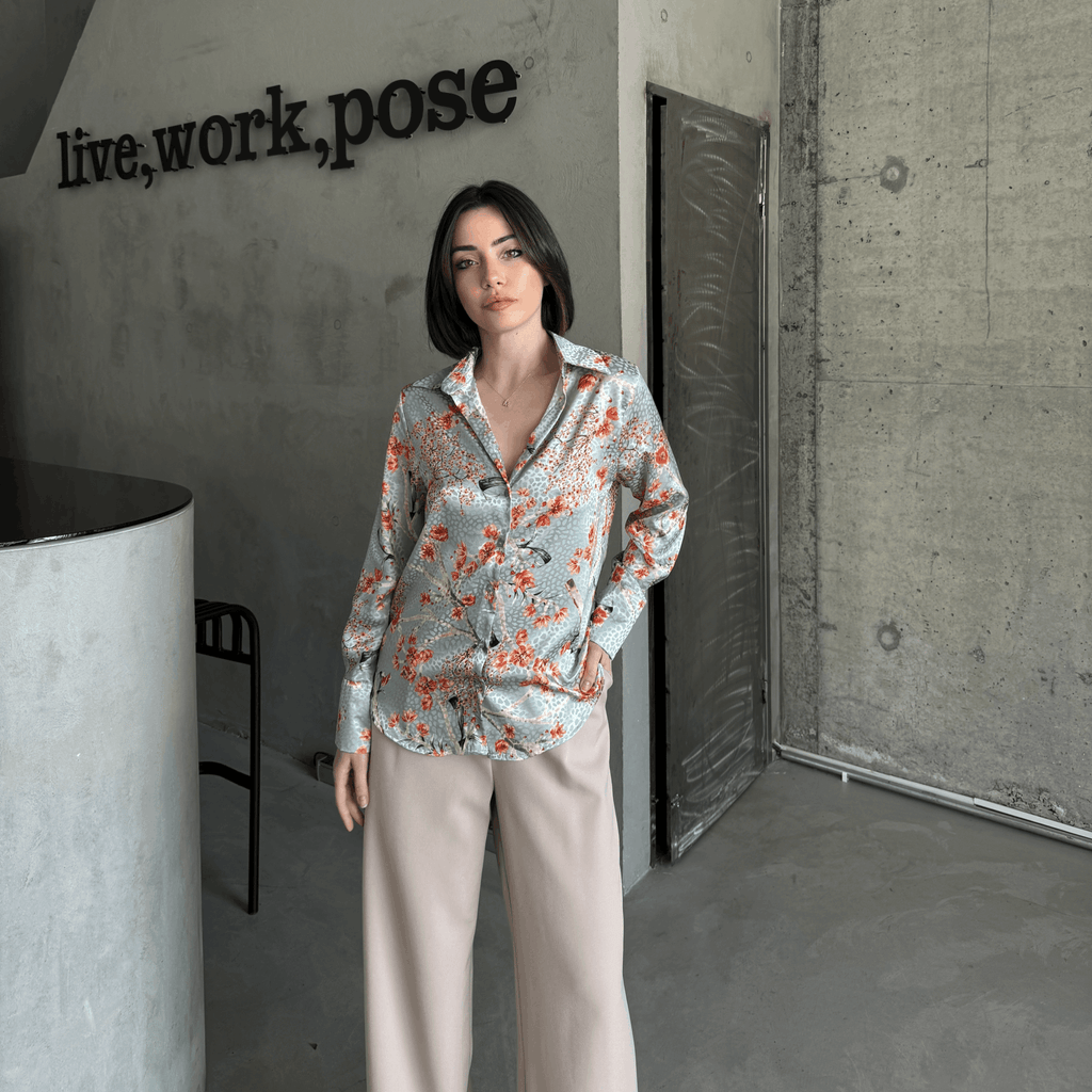 Camisa Estampada com Acabamento Cetim Plum Branch em Verde Menta