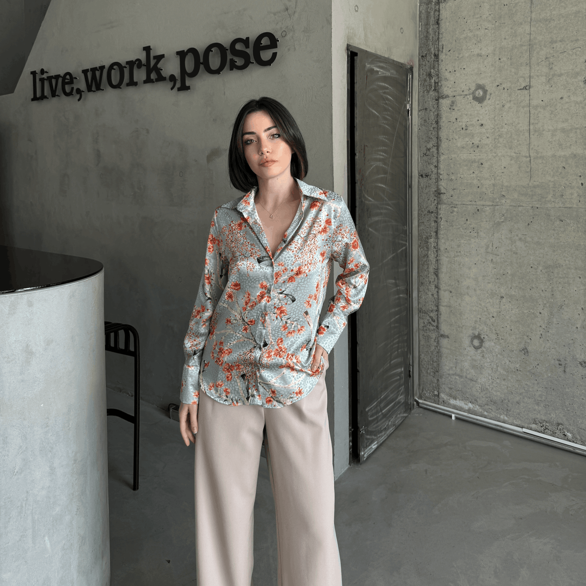 Camisa Estampada com Acabamento Cetim Plum Branch em Verde Menta